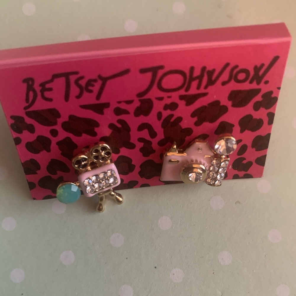 Vintage Dainty Pink Kawaii cameras earrings